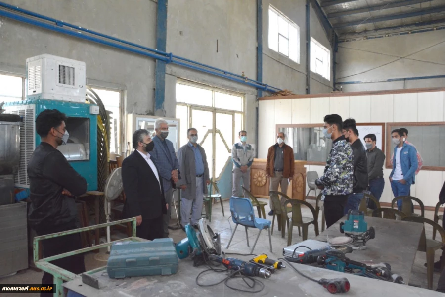 در راستای مصوبه ستاد ملی کرونا مبنی بر بازگشایی مراکز آموزشی صورت گرفت؛
بازدید دکتر خاتمی از کلاس‌های درس حضوری دانشگاه فنی و حرفه ای استان خراسان رضوی - آموزشکده فنی و حرفه ای ثامن الحجج(ع) 2