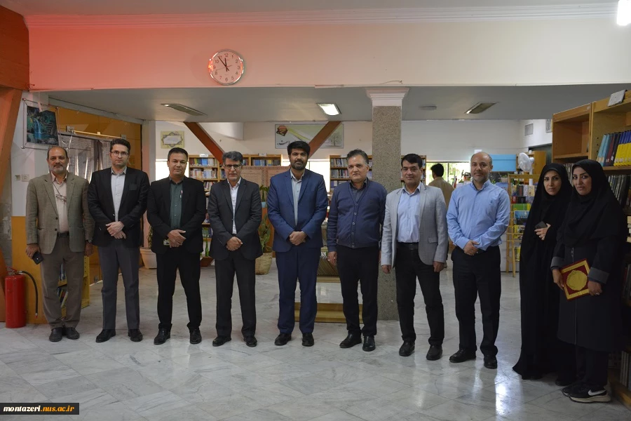 تقدیر از سرکار خانم مباشری به مناسبت روز جهانی کتاب 3