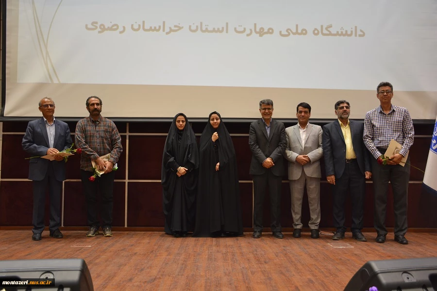 برگزاری مراسم گرامیداشت روز استاد در دانشگاه ملی مهارت خراسان رضوی 35