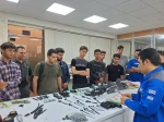 بازدید دانشجویان رشته مکانیک خودرو از شرکت الکتریک خودرو شرق 3