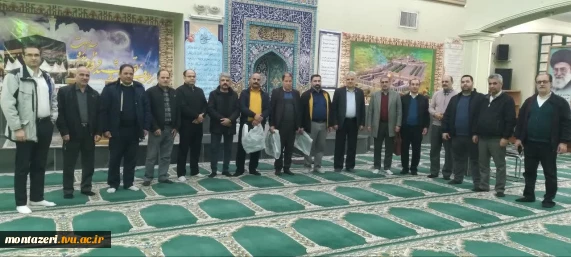 تقدیر از خادمان برگزاری مراسم زیارت عاشورا در دانشکده شهید منتظری 3