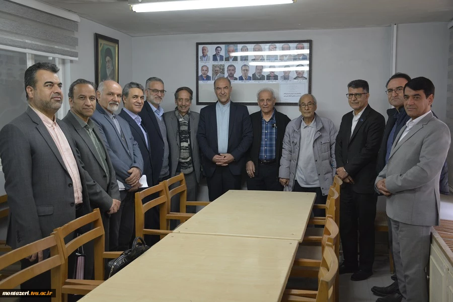 بازگشت به خاطرات؛ دیدار صمیمانه دکتر قامتی با اساتید خود در دانشکده منتظری پس از ۳۸ سال 5