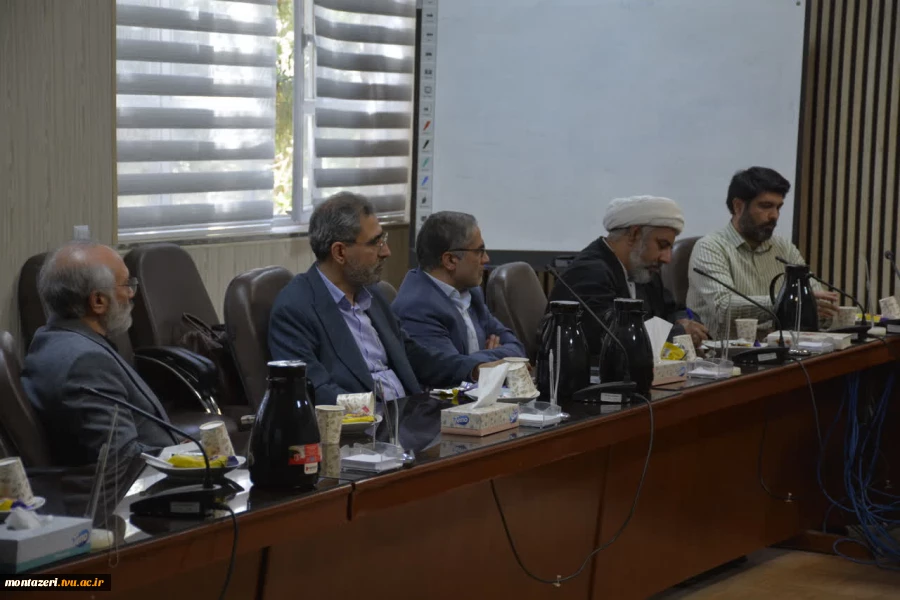 نشست «تحلیل نظامی ـ سیاسی دفاع مقدس سوم» در دانشگاه ملی مهارت خراسان رضوی برگزار شد 2