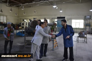 تجلیل از اساتید دانشکده به مناسبت روز معلم 16
