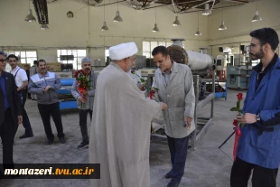 تجلیل از اساتید دانشکده به مناسبت روز معلم 17