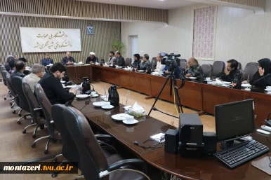رئیس دانشگاه ملی مهارت بر استفاده حداکثری از ظرفیت دانشگاه برای میزبانی شایسته از زائران مراسم تشییع آقای شهید ایران تاکید کرد. 4