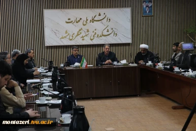 رئیس دانشگاه ملی مهارت بر استفاده حداکثری از ظرفیت دانشگاه برای میزبانی شایسته از زائران مراسم تشییع آقای شهید ایران تاکید کرد. 5