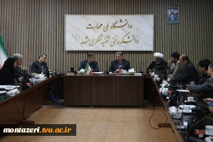 رئیس دانشگاه ملی مهارت بر استفاده حداکثری از ظرفیت دانشگاه برای میزبانی شایسته از زائران مراسم تشییع آقای شهید ایران تاکید کرد. 9