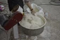 پخت روزانه ۵ هزار قرص نان برای پذیرایی از میهمانان مراسم تشییع رهبر شهید در دانشکده شهید منتظری 7