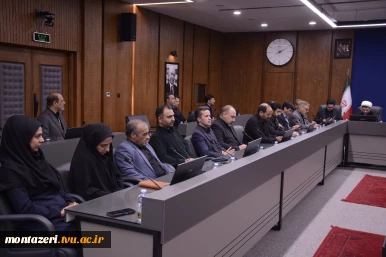 حضور دکتر سعید احمدی در کنار مقام عالی وزارت در جلسه کمیته دانشگاهیان ستاد برگزاری مراسم وداع، تشییع و تدفین آقای شهید ایران 6