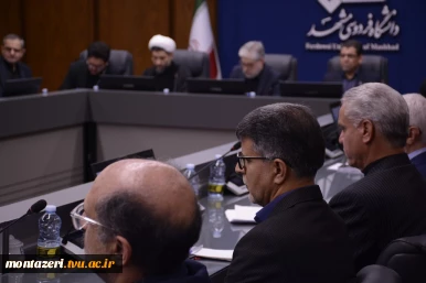 حضور دکتر سعید احمدی در کنار مقام عالی وزارت در جلسه کمیته دانشگاهیان ستاد برگزاری مراسم وداع، تشییع و تدفین آقای شهید ایران 8