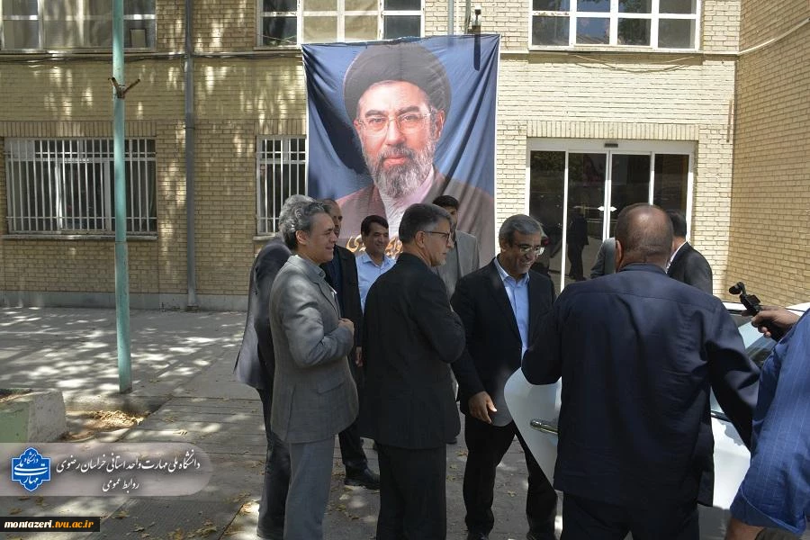 در دیدار استاندار خراسان رضوی با مسئولان دانشگاه ملی مهارت؛

دکتر مظفری: هزینه در دانشگاه ملی مهارت، سرمایه گذاری منجر به توسعه استان خواهد بود.
 4
