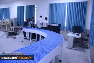 راه اندازی ربات بازویی 5 درجه آزادی در کارگاه آزمایشگاه مکاترونیک و بینایی ماشین 2