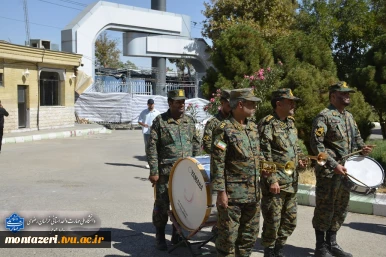 اهتزاز پرچم جمهوری اسلامی ایران همزمان با آغاز سال تحصیلی در دانشکده شهید منتظری مشهد 2