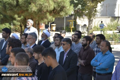 اهتزاز پرچم جمهوری اسلامی ایران همزمان با آغاز سال تحصیلی در دانشکده شهید منتظری مشهد 4