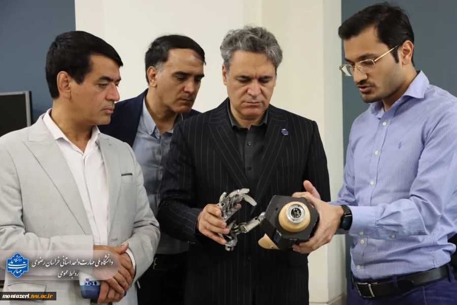 گامی دیگر در مسیر توسعه همکاری‌های علمی و مهارتی؛ بازدید مسئولان دانشگاه ملی مهارت از دانشکده مهندسی دانشگاه فردوسی مشهد 4