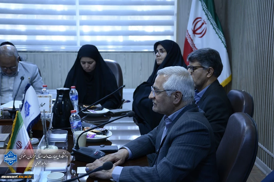 تجلیل از دانشگاهیان خانواده‌های شهدا، جانبازان و ایثارگران دانشگاه ملی مهارت در مشهد 9