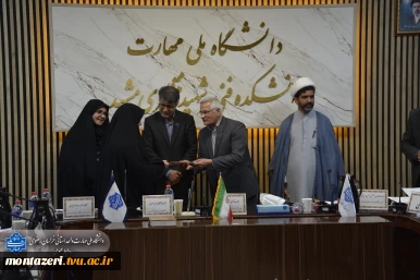 تجلیل از دانشگاهیان خانواده‌های شهدا، جانبازان و ایثارگران دانشگاه ملی مهارت در مشهد 11