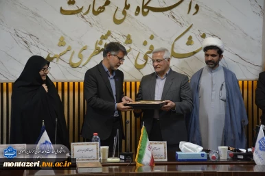 تجلیل از دانشگاهیان خانواده‌های شهدا، جانبازان و ایثارگران دانشگاه ملی مهارت در مشهد 14